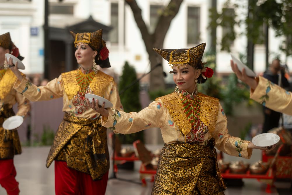 Pencak Silat hingga Wayang Pukau Masyarakat di Jantung Kota Moskow 